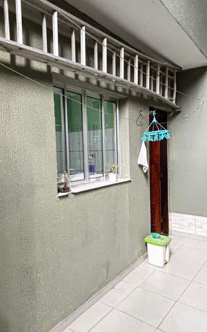 Casa à venda com 180m², 4 quartos e 2 vagas Casa à venda com 180m², 4 quartos e 2 vagasQuintal