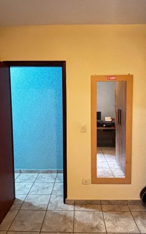Casa à venda com 180m², 4 quartos e 2 vagas Casa à venda com 180m², 4 quartos e 2 vagasQuarto 3