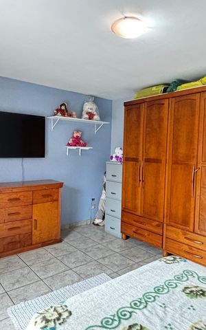 Casa à venda com 180m², 4 quartos e 2 vagas Casa à venda com 180m², 4 quartos e 2 vagasQuarto 4
