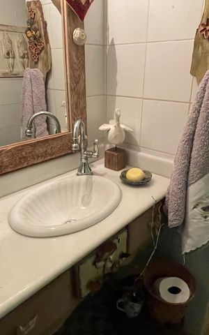 Casa à venda com 179m², 3 quartos e 2 vagasLavabo