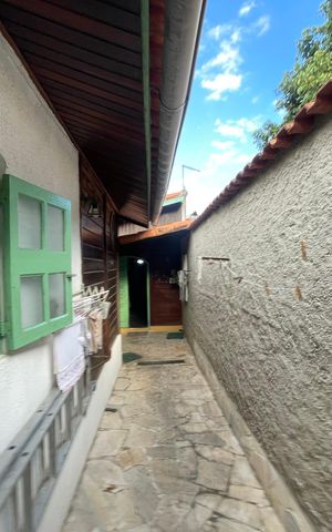 Casa à venda com 179m², 3 quartos e 2 vagasÁrea de Serviço