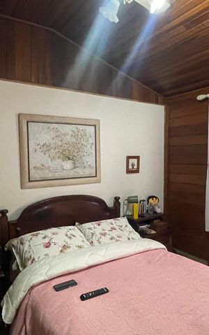 Casa à venda com 179m², 3 quartos e 2 vagasSuíte