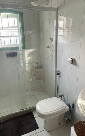 Casa à venda com 179m², 3 quartos e 2 vagasBanheiro da Suíte