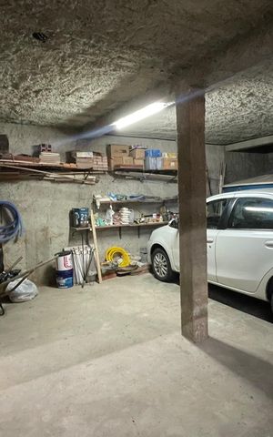Casa à venda com 179m², 3 quartos e 2 vagasGaragem