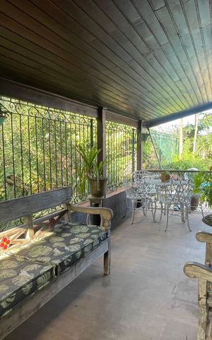 Casa à venda com 179m², 3 quartos e 2 vagasÁrea externa
