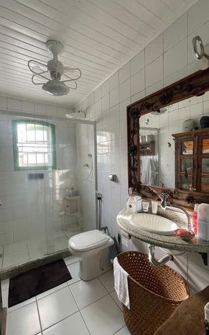 Casa à venda com 179m², 3 quartos e 2 vagasBanheiro da Suíte