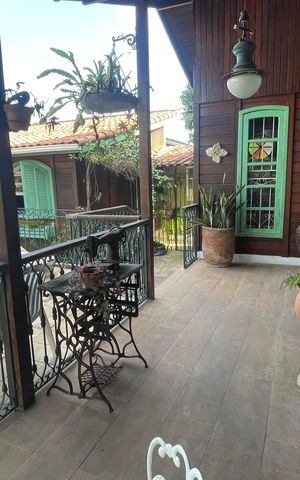 Casa à venda com 179m², 3 quartos e 2 vagasÁrea externa