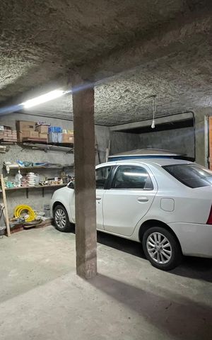 Casa à venda com 179m², 3 quartos e 2 vagasGaragem