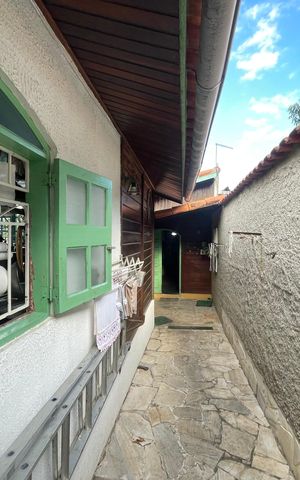 Casa à venda com 179m², 3 quartos e 2 vagasÁrea de Serviço