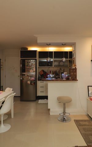 Apartamento à venda com 63m², 1 quarto e 1 vagaSala