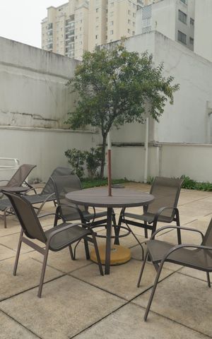 Apartamento à venda com 63m², 1 quarto e 1 vagaÁrea comum - Piscina