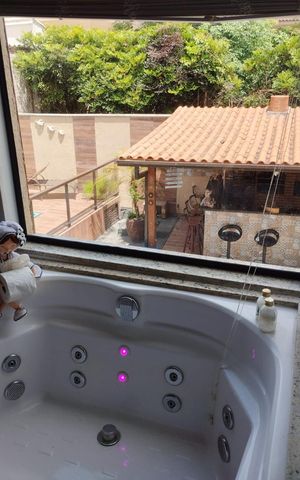 Casa à venda com 110m², 3 quartos e 2 vagas Casa à venda com 110m², 3 quartos e 2 vagasBanheiro