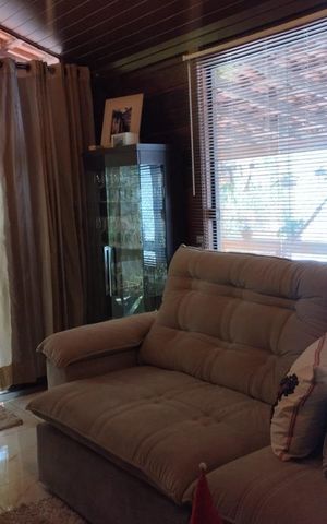 Casa à venda com 110m², 3 quartos e 2 vagas Casa à venda com 110m², 3 quartos e 2 vagasSala