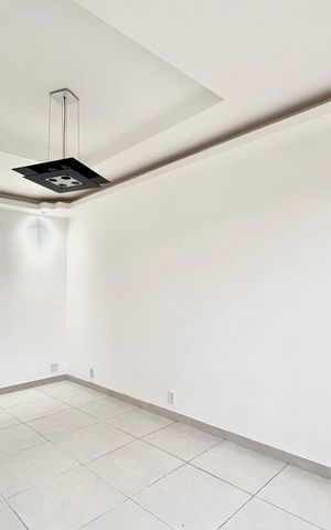 Apartamento à venda com 89m², 3 quartos e sem vaga Apartamento à venda com 89m², 3 quartos e sem vagaSala