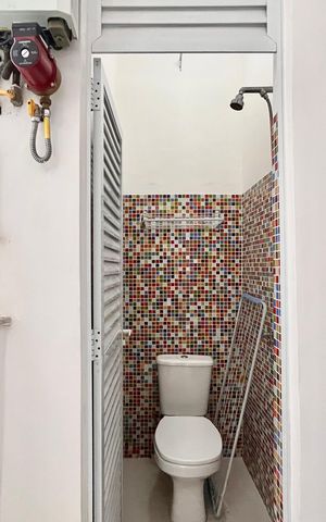 Apartamento à venda com 89m², 3 quartos e sem vaga Apartamento à venda com 89m², 3 quartos e sem vagaBanheiro de serviço