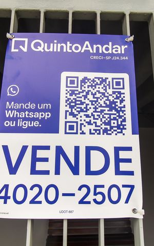 Casa à venda com 175m², 3 quartos e 2 vagas Casa à venda com 175m², 3 quartos e 2 vagasPlaca