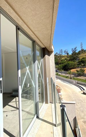 Casa de condomínio à venda com 175m², 3 quartos e 2 vagas Casa de condomínio à venda com 175m², 3 quartos e 2 vagasVaranda da Sala
