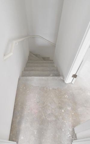 Apartamento à venda com 97m², 2 quartos e 2 vagasEscadas