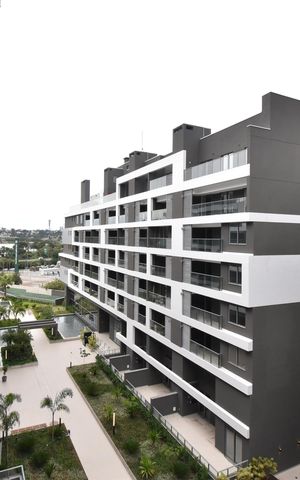 Apartamento à venda com 97m², 2 quartos e 2 vagasSacada da suíte 1 e 2