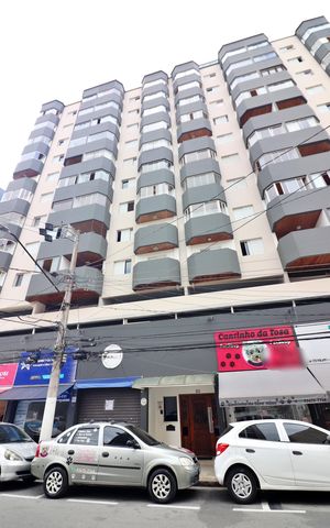 Apartamento à venda com 130m², 4 quartos e 2 vagasFachada