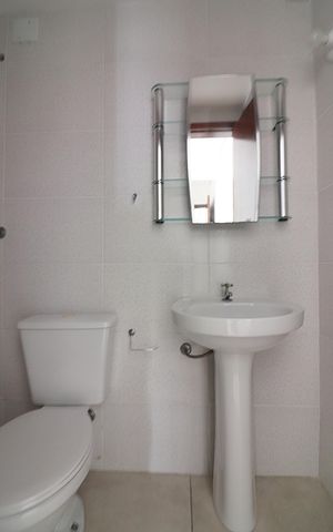 Apartamento à venda com 130m², 4 quartos e 2 vagasQuarto 4 - Suíte Banheiro 