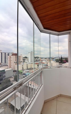 Apartamento à venda com 130m², 4 quartos e 2 vagasQuarto 1 - Suíte Sacada