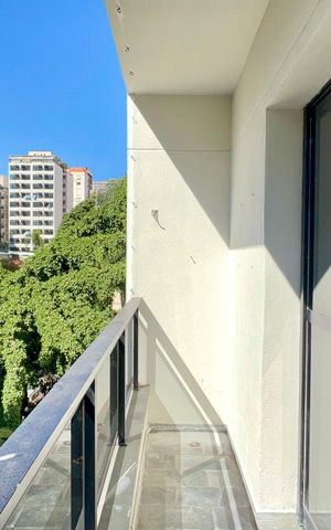 Apartamento à venda com 58m², 1 quarto e 1 vaga Apartamento à venda com 58m², 1 quarto e 1 vagaVaranda