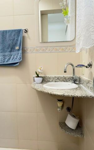 Apartamento à venda com 130m², 3 quartos e 1 vaga Apartamento à venda com 130m², 3 quartos e 1 vagaBanheiro