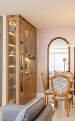 Apartamento à venda com 86m², 2 quartos e 1 vaga Apartamento à venda com 86m², 2 quartos e 1 vagaSala