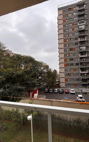 Apartamento para alugar com 66m², 2 quartos e 1 vagaVista sacada sala