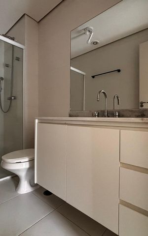 Apartamento para alugar com 66m², 2 quartos e 1 vagaBanheiro suíte 