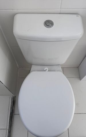 Apartamento à venda com 43m², 2 quartos e 1 vaga Apartamento à venda com 43m², 2 quartos e 1 vagaBanheiro Social