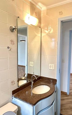 Apartamento para alugar com 130m², 2 quartos e 1 vaga Apartamento para alugar com 130m², 2 quartos e 1 vagaBanheiro 1