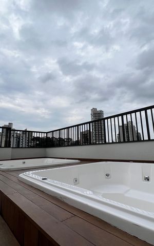 Studio para alugar com 25m², 1 quarto e sem vaga Studio para alugar com 25m², 1 quarto e sem vagaÁrea comum - jacuzzi