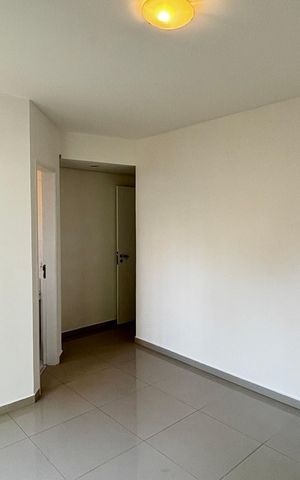 Apartamento à venda com 75m², 2 quartos e 2 vagas Apartamento à venda com 75m², 2 quartos e 2 vagasSuite