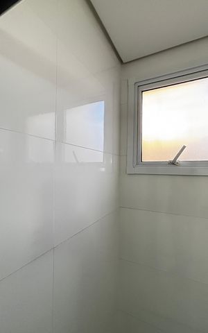 Apartamento à venda com 75m², 2 quartos e 2 vagas Apartamento à venda com 75m², 2 quartos e 2 vagasBanheiro