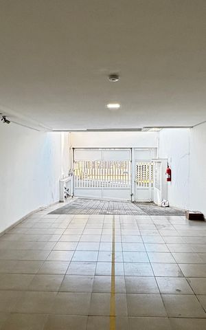 Apartamento à venda com 75m², 2 quartos e 2 vagas Apartamento à venda com 75m², 2 quartos e 2 vagasGaragem