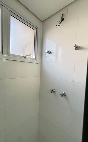 Apartamento à venda com 75m², 2 quartos e 2 vagas Apartamento à venda com 75m², 2 quartos e 2 vagasBanheiro