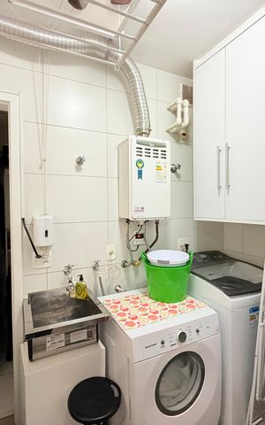 Apartamento à venda com 150m², 3 quartos e 2 vagas Apartamento à venda com 150m², 3 quartos e 2 vagasÁrea de Serviço