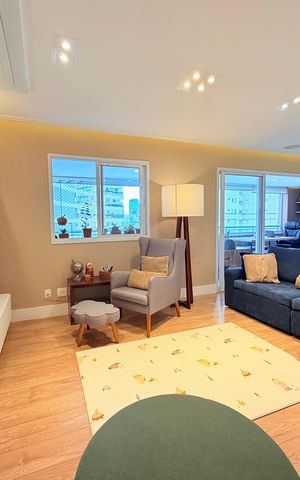 Apartamento à venda com 150m², 3 quartos e 2 vagas Apartamento à venda com 150m², 3 quartos e 2 vagasSala