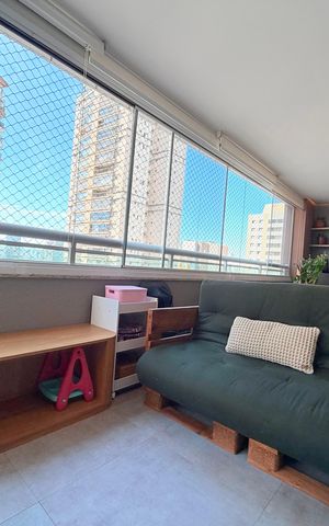 Apartamento à venda com 150m², 3 quartos e 2 vagas Apartamento à venda com 150m², 3 quartos e 2 vagasVaranda