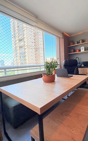 Apartamento à venda com 150m², 3 quartos e 2 vagas Apartamento à venda com 150m², 3 quartos e 2 vagasVaranda