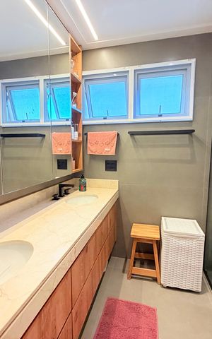 Apartamento à venda com 150m², 3 quartos e 2 vagas Apartamento à venda com 150m², 3 quartos e 2 vagasBanheiro 2