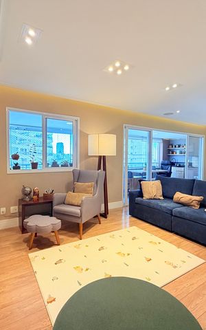 Apartamento à venda com 150m², 3 quartos e 2 vagas Apartamento à venda com 150m², 3 quartos e 2 vagasSala