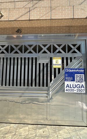 Casa para alugar com 65m², 2 quartos e sem vaga Casa para alugar com 65m², 2 quartos e sem vagaFachada