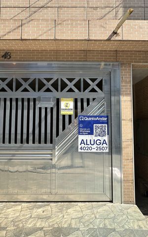 Casa para alugar com 65m², 2 quartos e sem vaga Casa para alugar com 65m², 2 quartos e sem vagaFachada