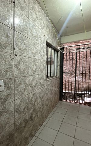 Casa para alugar com 65m², 2 quartos e sem vaga Casa para alugar com 65m², 2 quartos e sem vagaQuintal