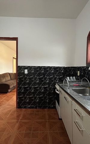 Casa para alugar com 110m², 2 quartos e 4 vagas Casa para alugar com 110m², 2 quartos e 4 vagasCozinha