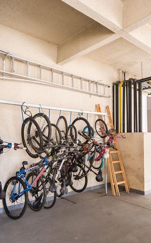 Apartamento à venda com 65m², 2 quartos e 1 vaga Apartamento à venda com 65m², 2 quartos e 1 vagaÁrea comum - Bicicletário