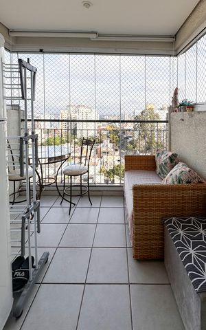 Apartamento à venda com 65m², 2 quartos e 1 vaga Apartamento à venda com 65m², 2 quartos e 1 vagaSacada